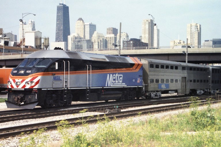 Metra 425 at Chicago, IL