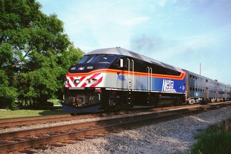 Metra 423 at Morton Grove, IL